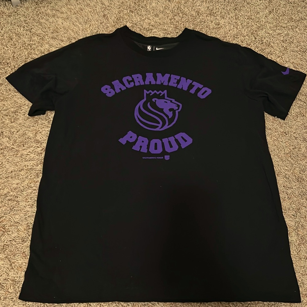 Sacramento Kings Nike shirt